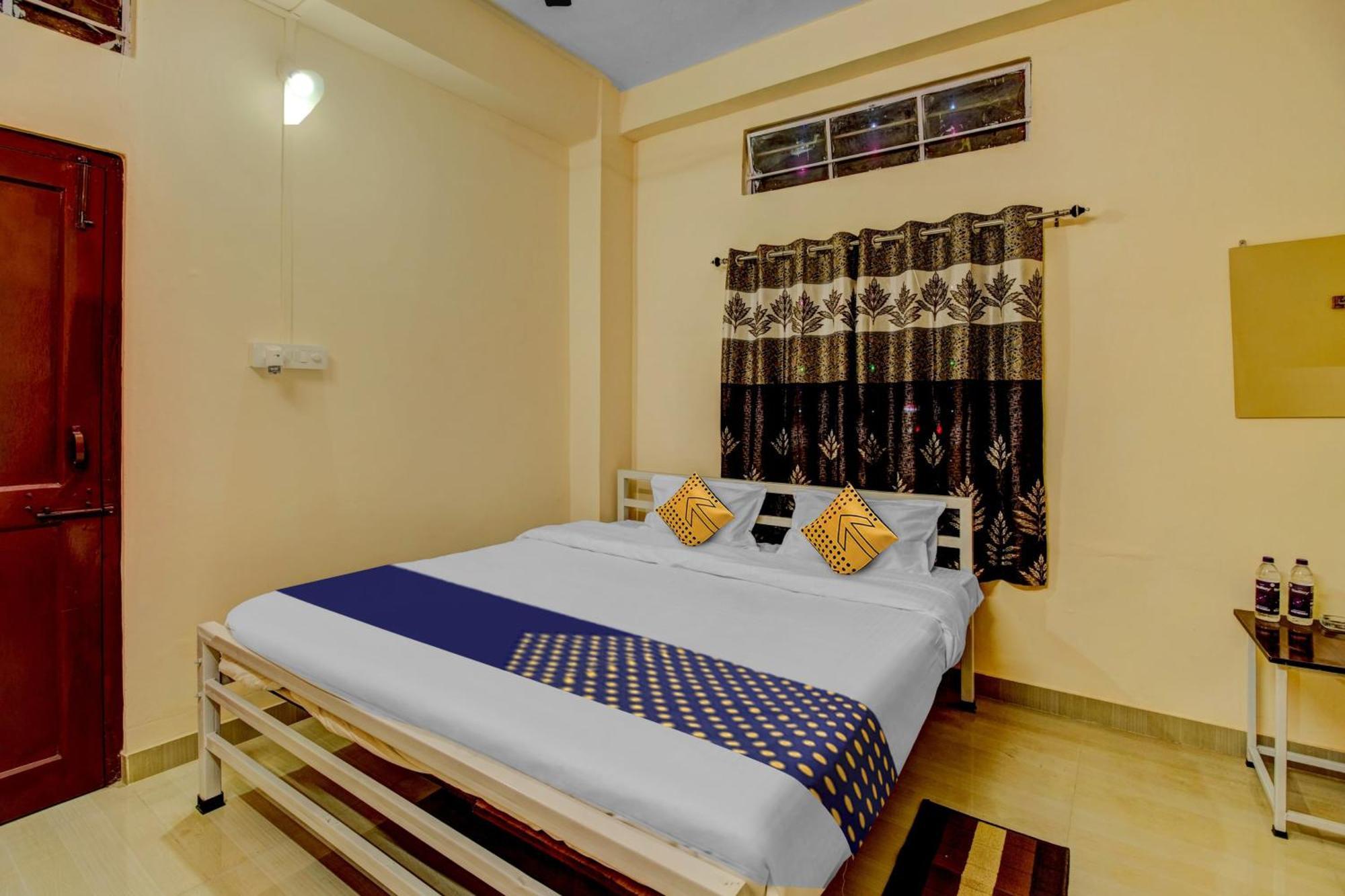 Spot On Rainbow Lodge Ґувахаті Екстер'єр фото